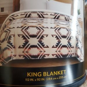 Pendleton king blanket